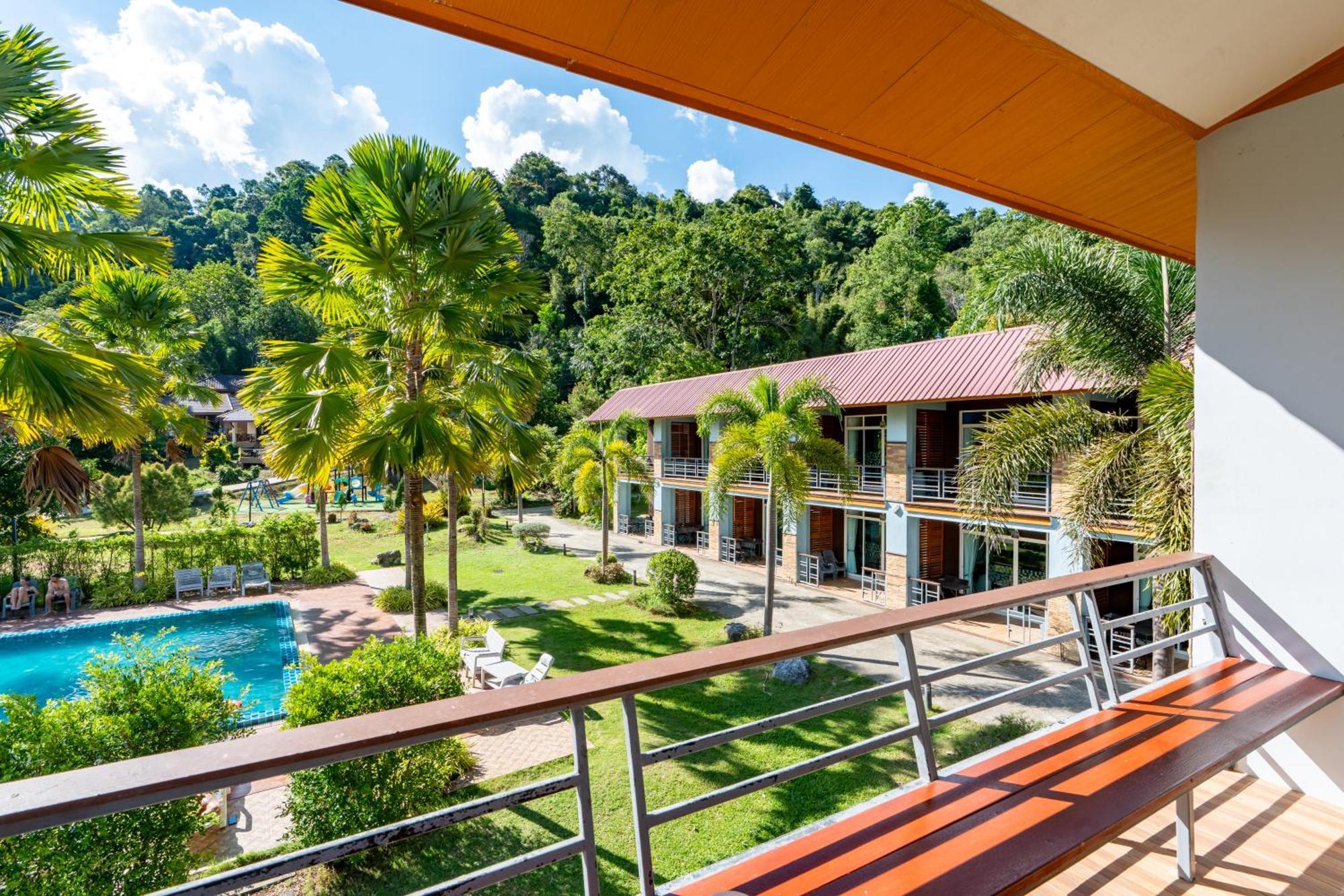 Khaosok Rainforest Resort Khao Sok National Park Bagian luar foto